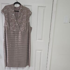 Catherines Tan Champagne Sheath Midi Dress V-neck Cocktail